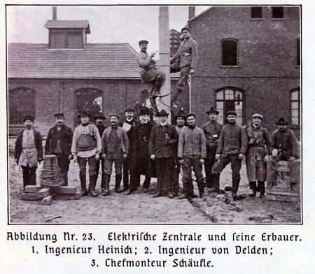 Ingenieure und Arbeiter der Elektrozentrale in Camberg, um 1910