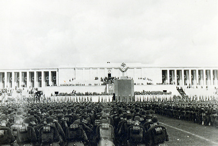 Das Reichsparteitagsgelände aus der Sicht eines hessischen Arbeiters, 1935