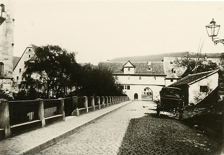 Das Torhaus des Deutschordensbereichs Marburg, 1884