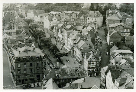 Steinweg und Teile der Marburger Altstadt vom Turm der Elisabethkirche, um 1965