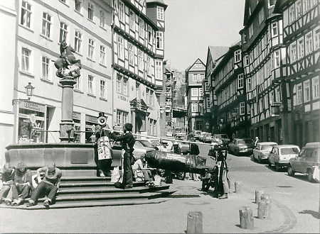 Studentische Anti-Atomkraft-Demonstration auf dem Marburger Marktplatz, 1979