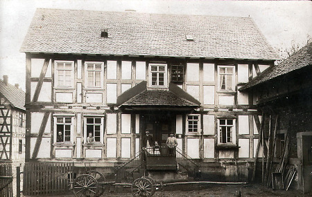Bauernhof in Dreihausen, um 1925