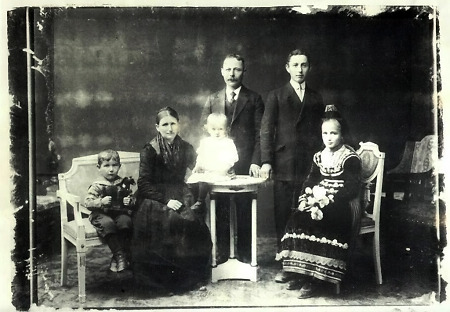 Familie aus Cappel, um 1915