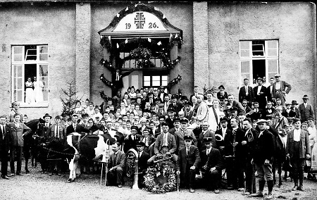 Einweihung der Turnhalle in Dreihausen, 1926