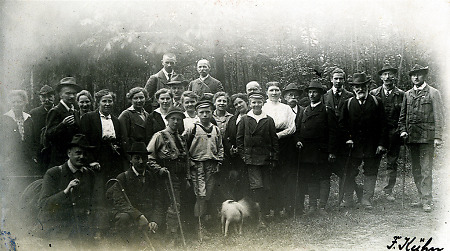 Wandergruppe des Vogelsberger-Höhen-Clubs „Am Waldhaus“, 1918