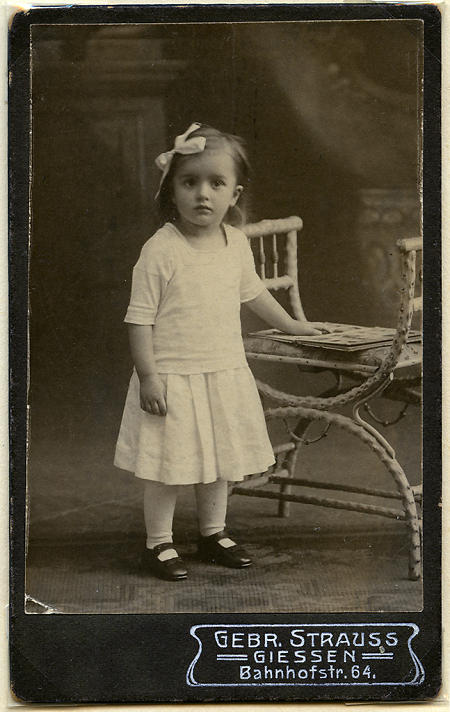 Porträt eines Mädchens aus Gießen, um 1915