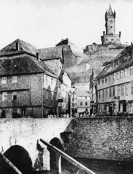 Obertorbrücke und Wilhelmsturm in Dillenburg, 1875-1900