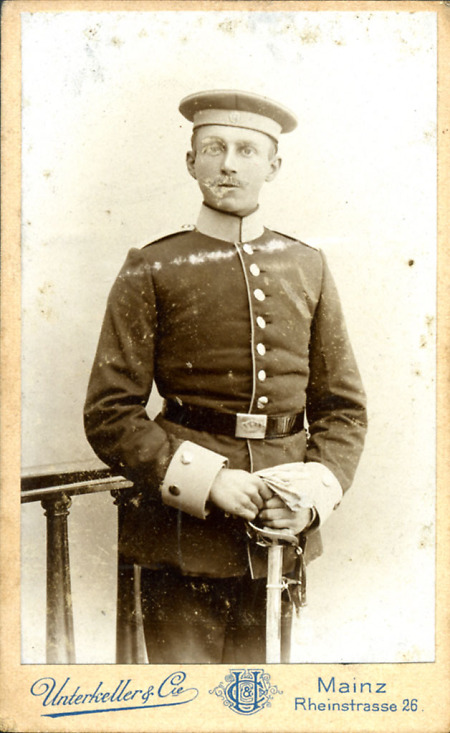 Junger Soldat aus Niedernhausen, vor 1897