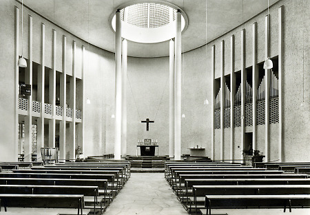 Katholische Pfarrkirche Allerheiligen in Frankfurt, um 1955
