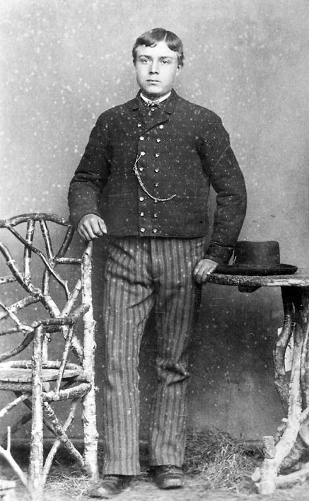 Junger Mann aus Hachborn, um 1910