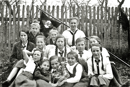 Gruppe Bund Deutscher Mädel, nach 1933