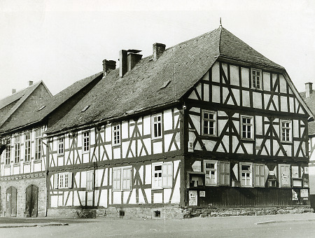 Das alte Rathaus in Frohnhausen, 1958