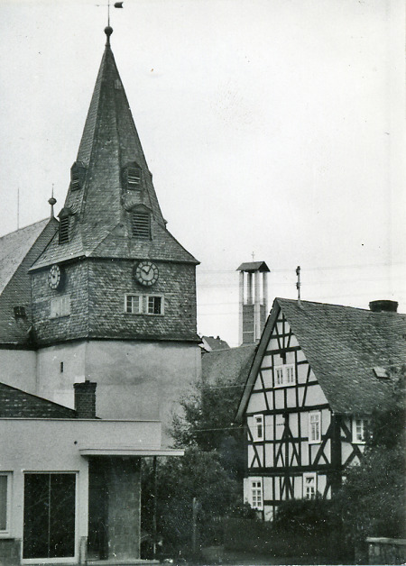 Evangelische und katholische Kirche von Bicken, nach 1957