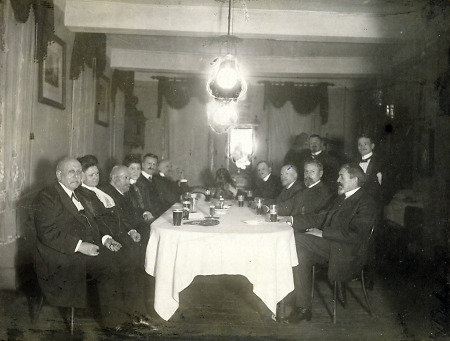 Zusammenkunft von Honoratioren anlässlich der Kirchweih in Weilburg, August 1912