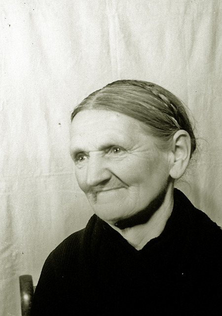 Porträt einer älteren Frau aus Bauerbach, um 1950