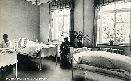 Krankenzimmer auf der Männerstation im Städtischen Krankenhaus Dillenburg, undatiert