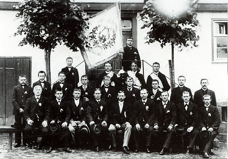 Der Männergesangverein aus Quentel bei Hessisch Lichtenau, um 1895