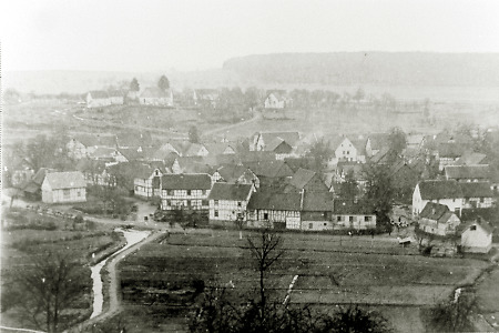 Ortsansicht von Saasen, um 1910