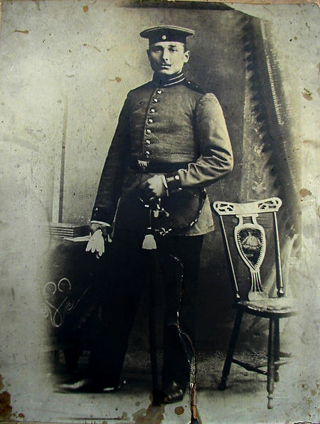 Soldat aus Saasen, um 1900