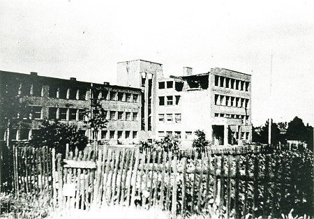 Die Fasanenhofschule in Kassel als Unterkunft von Zwangsarbeitern, 1943