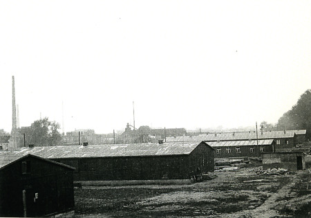 Baracken auf einem Gelände für niederländische Zwangsarbeiter, uum 1945
