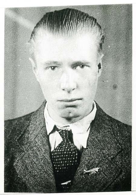 Der niederländische Zwangsarbeiter J. de Deugd, vor Juli 1943
