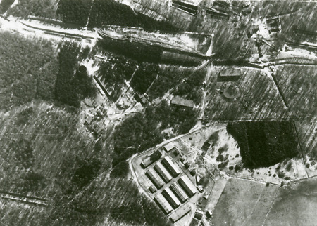 Alliierte Luftaufnahmen des Lagers Münchmühle in Stadtallendorf, 1943-1945