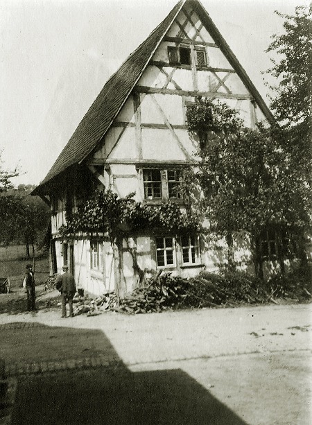 Ältestes Haus (1660) in Ellenbach, 1908