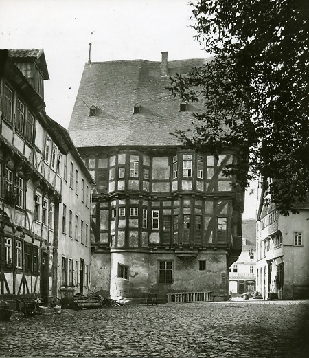 Das Rathaus in Alsfeld von der Rückseite, vor 1901