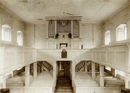 Das Innere der Kirche in Grifte, um 1910?