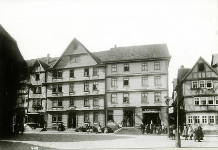 Häuser am Obermarkt 3-9 in Eschwege, um 1900?
