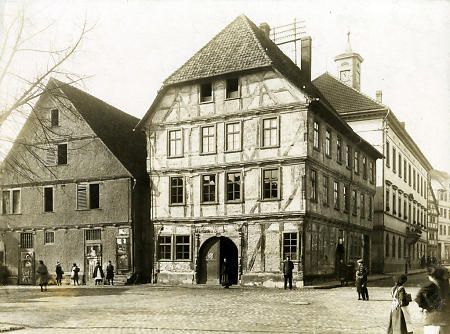 Das alte Rathaus in Eschwege vor der Wiederherstellung, 1915