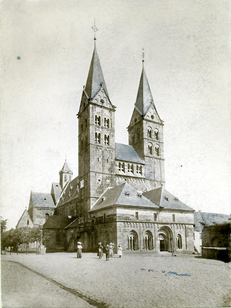 Fritzlarer Dom von Nordwesten, um 1900
