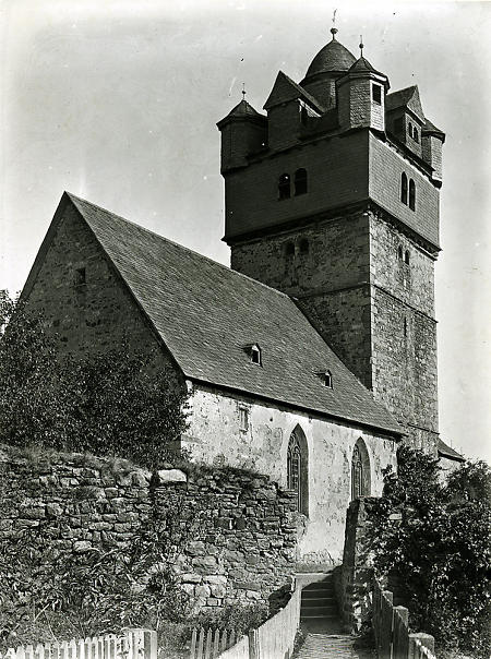 Die Kirche in Fronhausen von Südwesten, 1892
