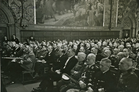 Zuschauer bei der Behring-Feier der Universität Marburg 1940, undatiert