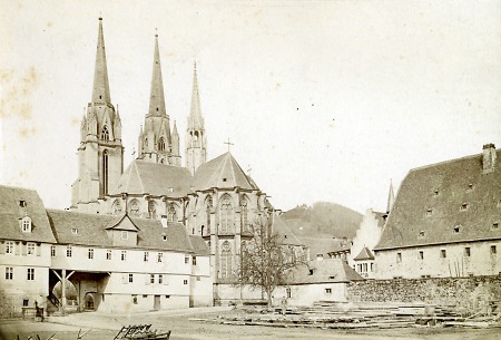 Rückseite der Elisabethkirche und Deutschordensbereich, Ende 19. Jahrhundert