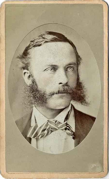 Junger Mann, um 1895