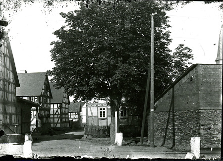 Dorfstraße in Mornshausen an der Salzböde, 1905-1910