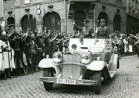 Hermann Göring bei einem Besuch in Marburg, 8. Juni 1933