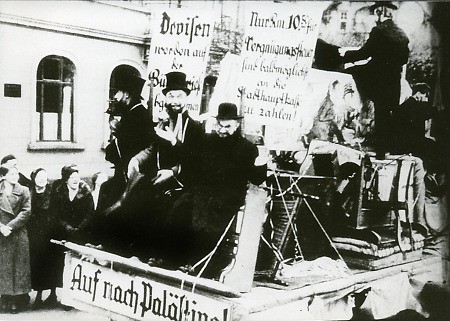 Antisemitische Propaganda im Fastnachtsumzug in Marburg, 1936