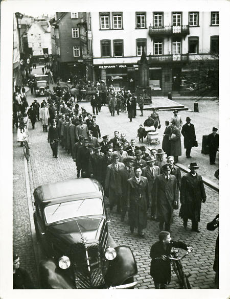 Einzug der Marburger Reservisten in die Stadt, um 1933-1938