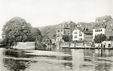 Die Kasseler Unterneustadt von der Fulda aus gesehen, nördlicher Teil, vor 1914