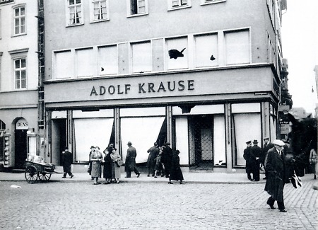 Demoliertes Geschäft in Kassel nach der Pogromnacht, 1938