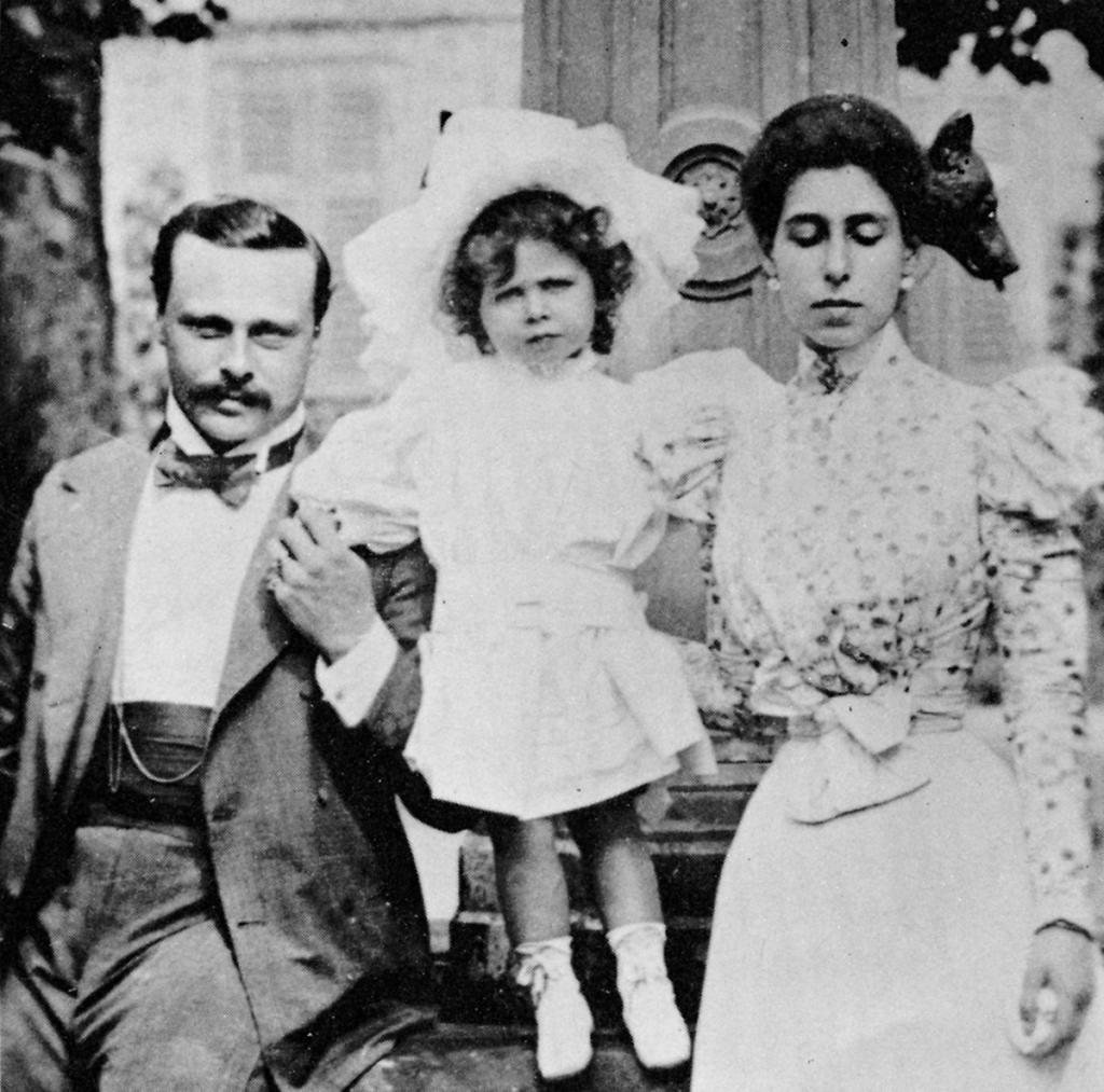 Großherzog Ernst Ludwig von Hessen und bei Rhein mit Frau Victoria Melita und Tochter Elisabeth, 1897
