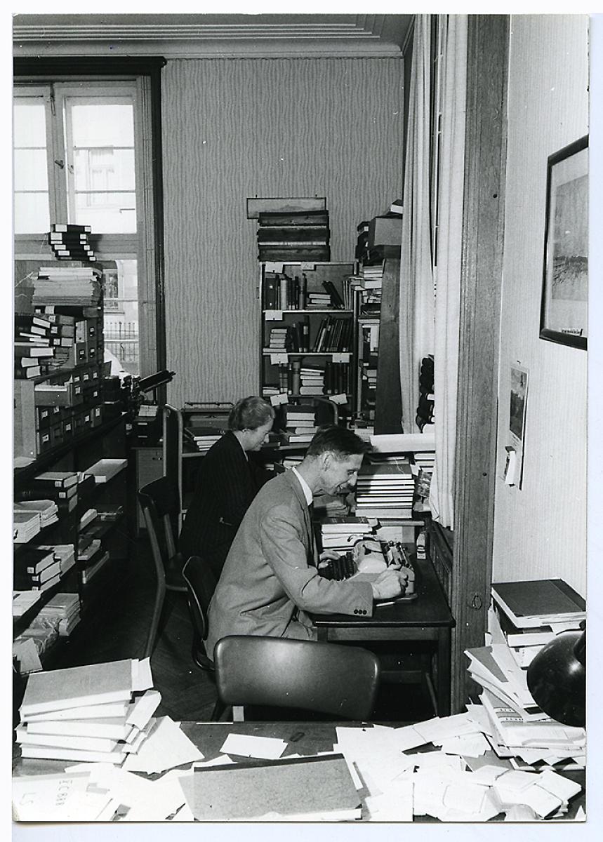 Arbeitsraum (Kataloig-Auskunft) in der alten Universitätsbibliothek Marburg, um 1965