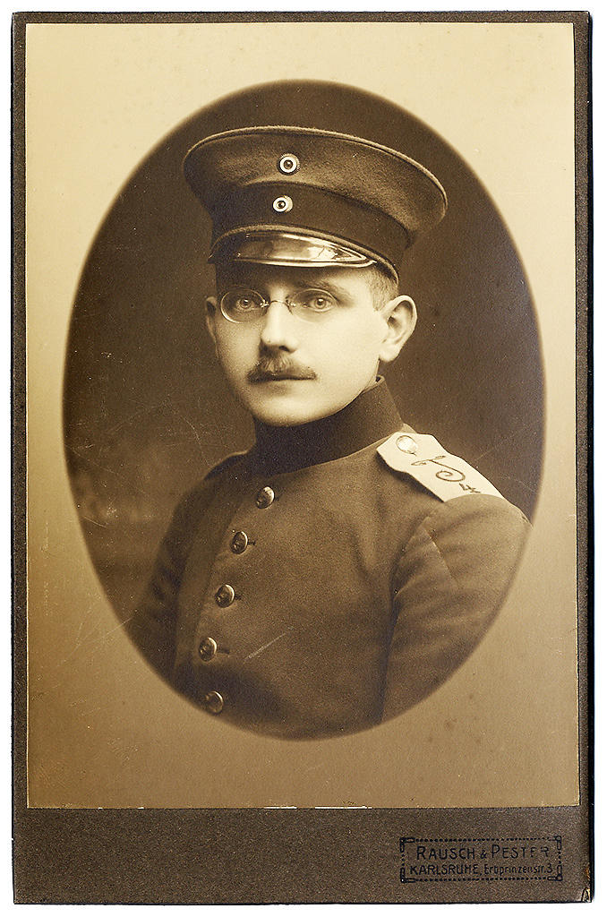 Porträt eines jungen Soldaten, vor 1914