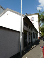 Louisenstraße 97, Gewächshaus, Straßenansicht (2014)