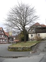 Der Gerichtsplatz vor dem Vorwerk in Nesselröden, 2010 Vorschaubild