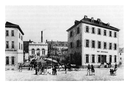 Bilck in den Hofraum der Hofapotheke mit 1829 gegründeter privater Badeanstalt, nach 1829