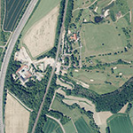Die Lage von Bahnhof mit Hausgrund im Orthofoto